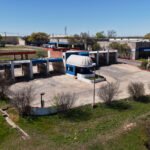 Front view of Freddie’s Carwash automatic wash building before remodeling and repainting.